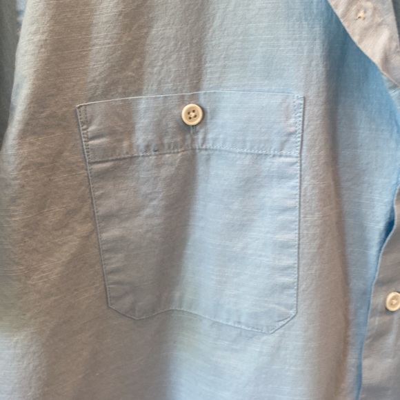 Izod Lightweight cotton button down shirt - Picture 4 of 12